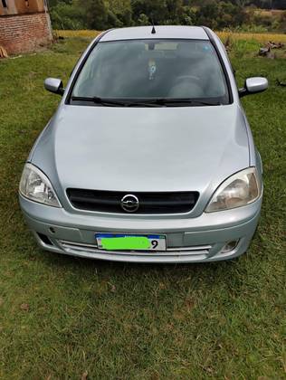 CHEVROLET CORSA 1.8 MPFI MAXX SEDAN 8V FLEX 4P MANUAL CHEVROLET CORSA 1.8 MPFI MAXX SEDAN 8V FLEX 4P MANUAL